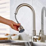 Baterie bucătărie tip lebădă, cu duș extractibil, perlator 2 funcții, finisaj inox satinat, 6680, trendysanitary.ro