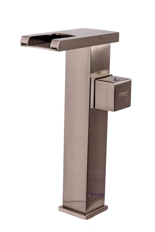 Baterii chiuveta baie, Baterie lavoar, montare pe blat , tip cascada , cu led,inox satinat, TRENDY S, trendysanitary.ro