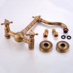 Baterie bucătărie lebădă – Prindere perete, bronz antichizat, 1132, trendysanitary.ro