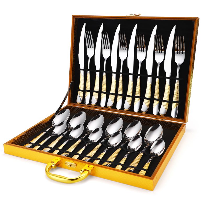 Set tacamuri din inox 24 piese, pentru 6 persoane, luxury edition, crom-gold, 961, trendysanitary.ro