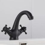 Set Baterii Baie – Baterie Cadă Freestanding Dublă Comandă Negru Mat + Baterie Lavoar Negru Mat, 8242, trendysanitary.ro