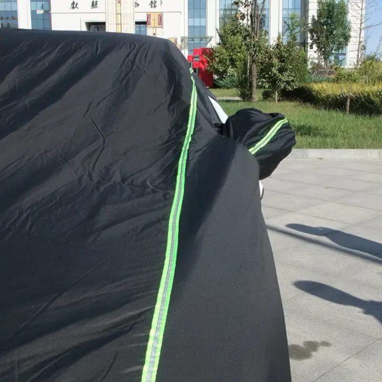 Accesorii auto, Husă Auto XXL 4 Sezoane – Impermeabilă, Anti-UV, cu Fermoar și Benzi Reflectorizante, 5.4×2.0×1.85M, Negru, trendysanitary.ro
